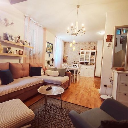 Apartman Hygge Omiš Екстериор снимка